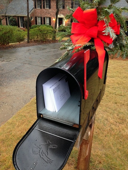 mailbox with bow